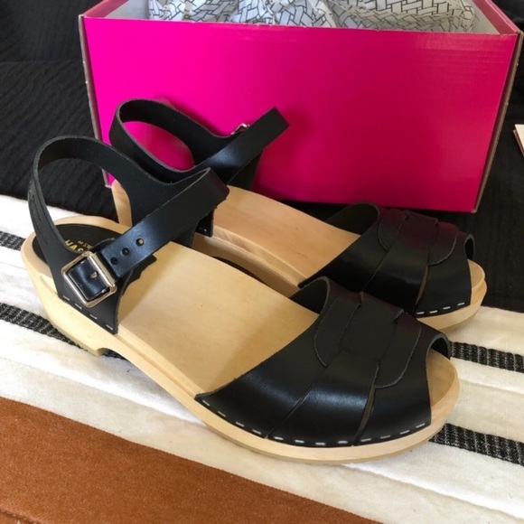 Swedish Hasbeens Shoes - New! Swedish Hasbeens Black/Tan Wood Leather Clogs
